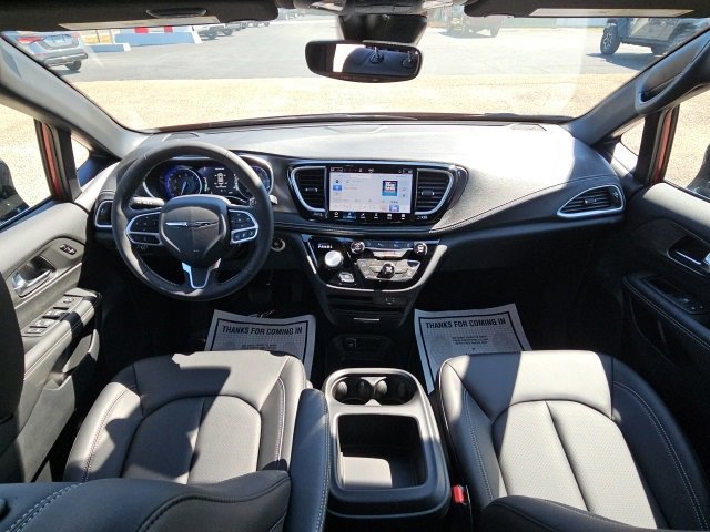 New 2026 Chrysler Pacifica Select image 35