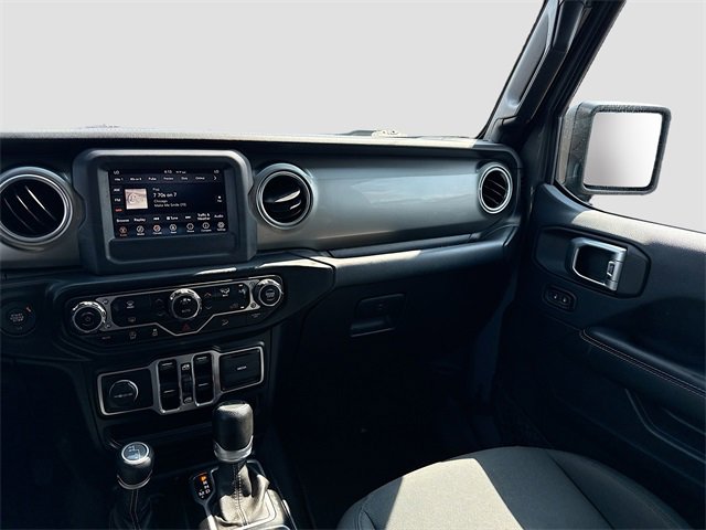 Used 2018 Jeep Wrangler Unlimited Sahara image 24