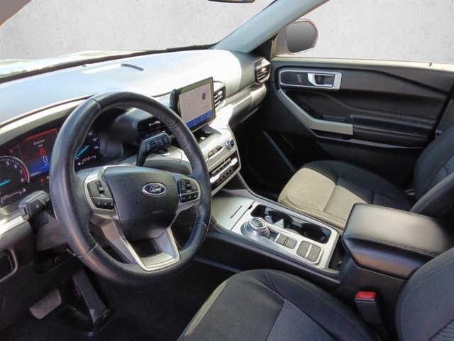 Used 2023 Ford Explorer XLT RWD image 10