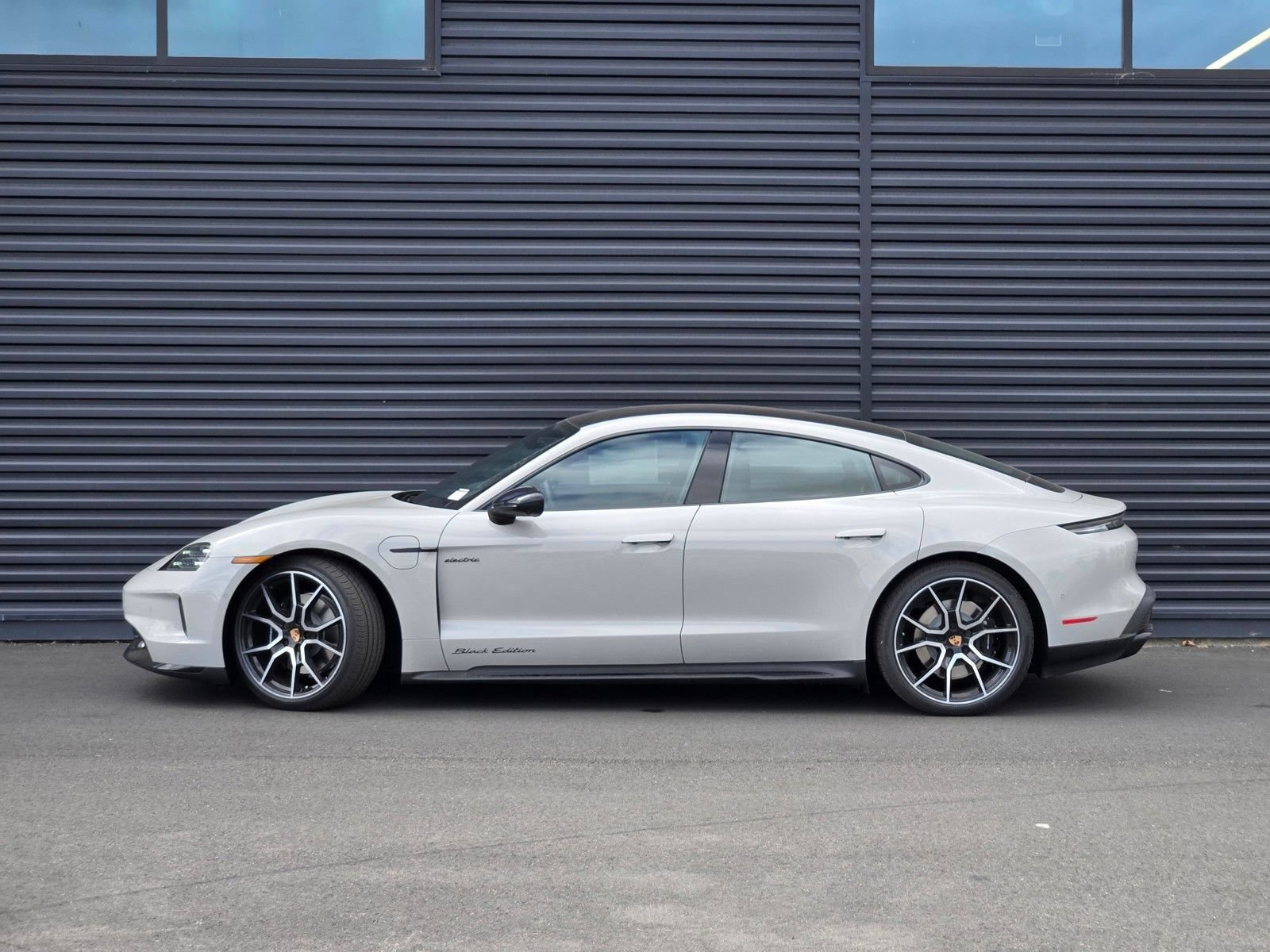 New 2026 Porsche Taycan AWD/4WD image 3