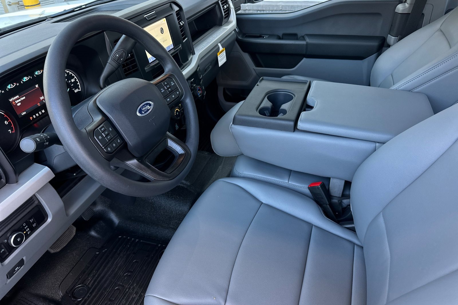 New 2026 Ford F250 XL w/ XL Chrome Package image 9