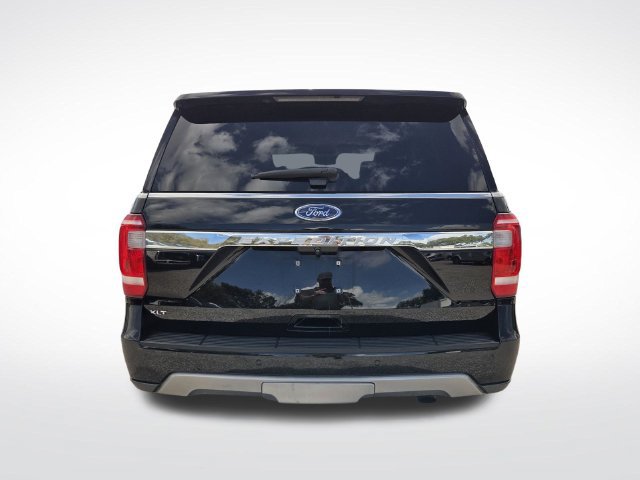 Certified 2018 Ford Expedition XLT w/ Equipment Group 202A RWD image 8