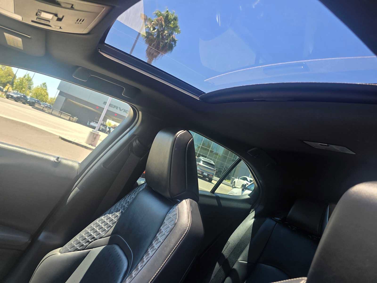 Used 2019 Lexus UX 200 FWD image 23