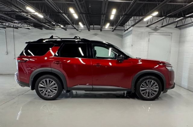 Used 2024 Nissan Pathfinder SL w/ SL Premium Package AWD/4WD image 6