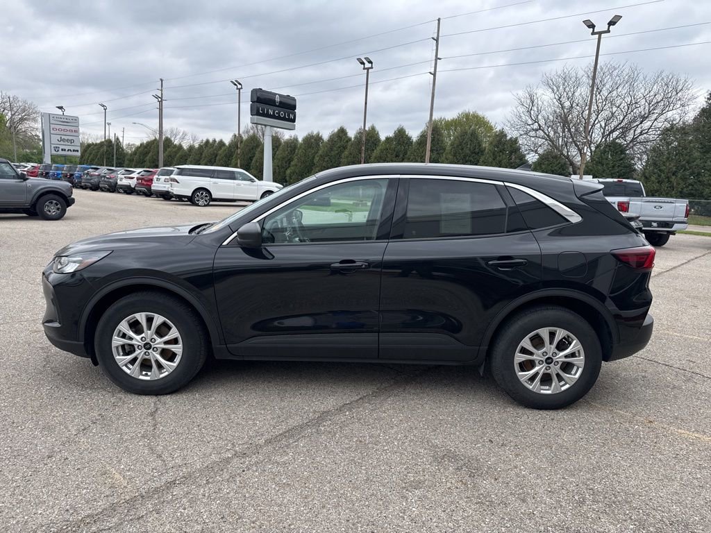 Used 2023 Ford Escape Active AWD/4WD image 4