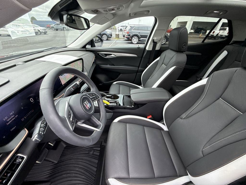 Certified 2025 Buick Envision Sport Touring image 15