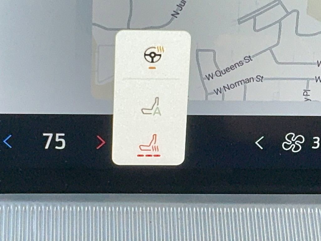 Used 2025 Ford Explorer ST-Line image 26