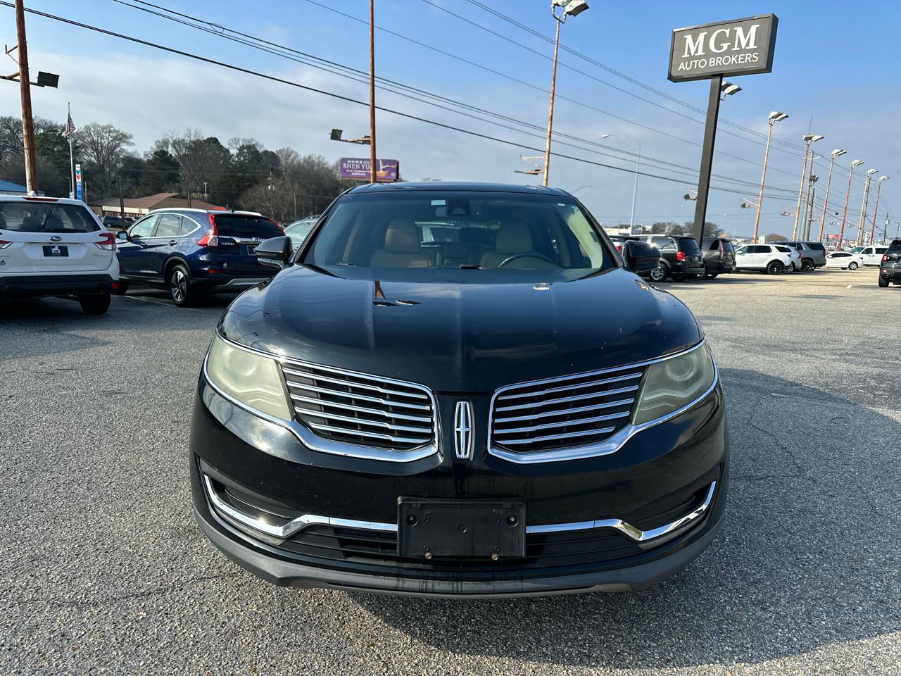 Used 2016 Lincoln MKX Reserve w/ Climate Package image 2