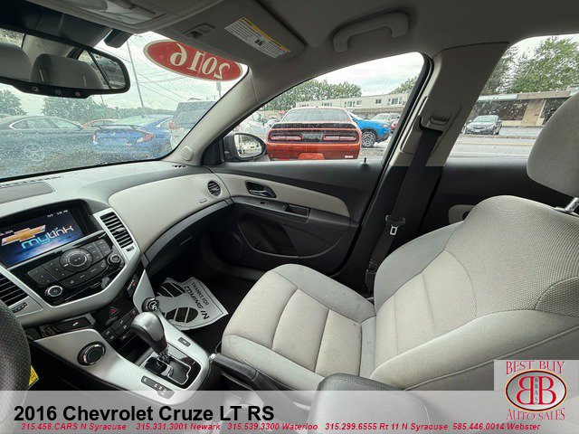 Used 2016 Chevrolet Cruze LT w/ RS Package FWD image 22