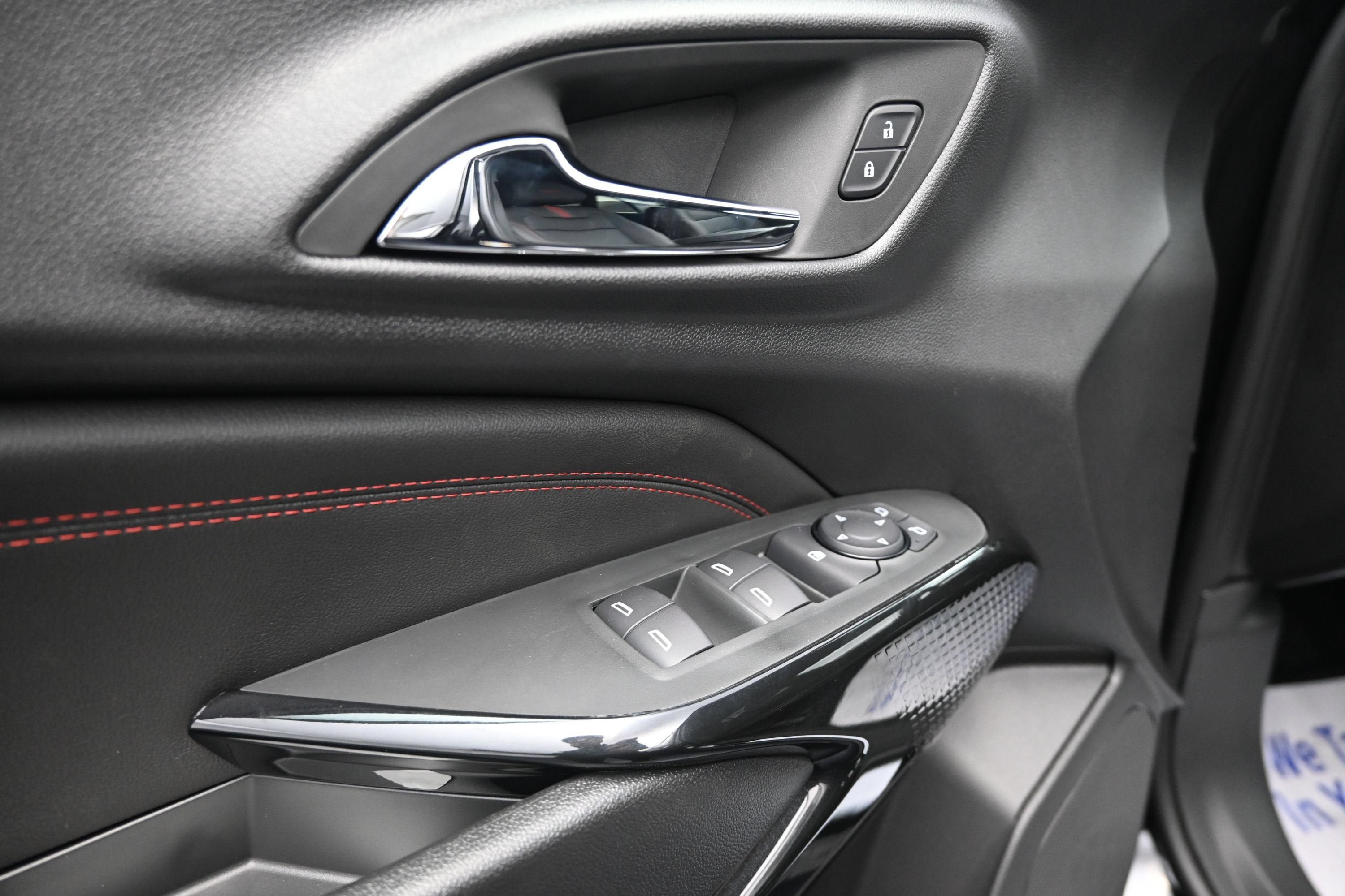 New 2026 Chevrolet Trax RS w/ Sunroof Package FWD image 27