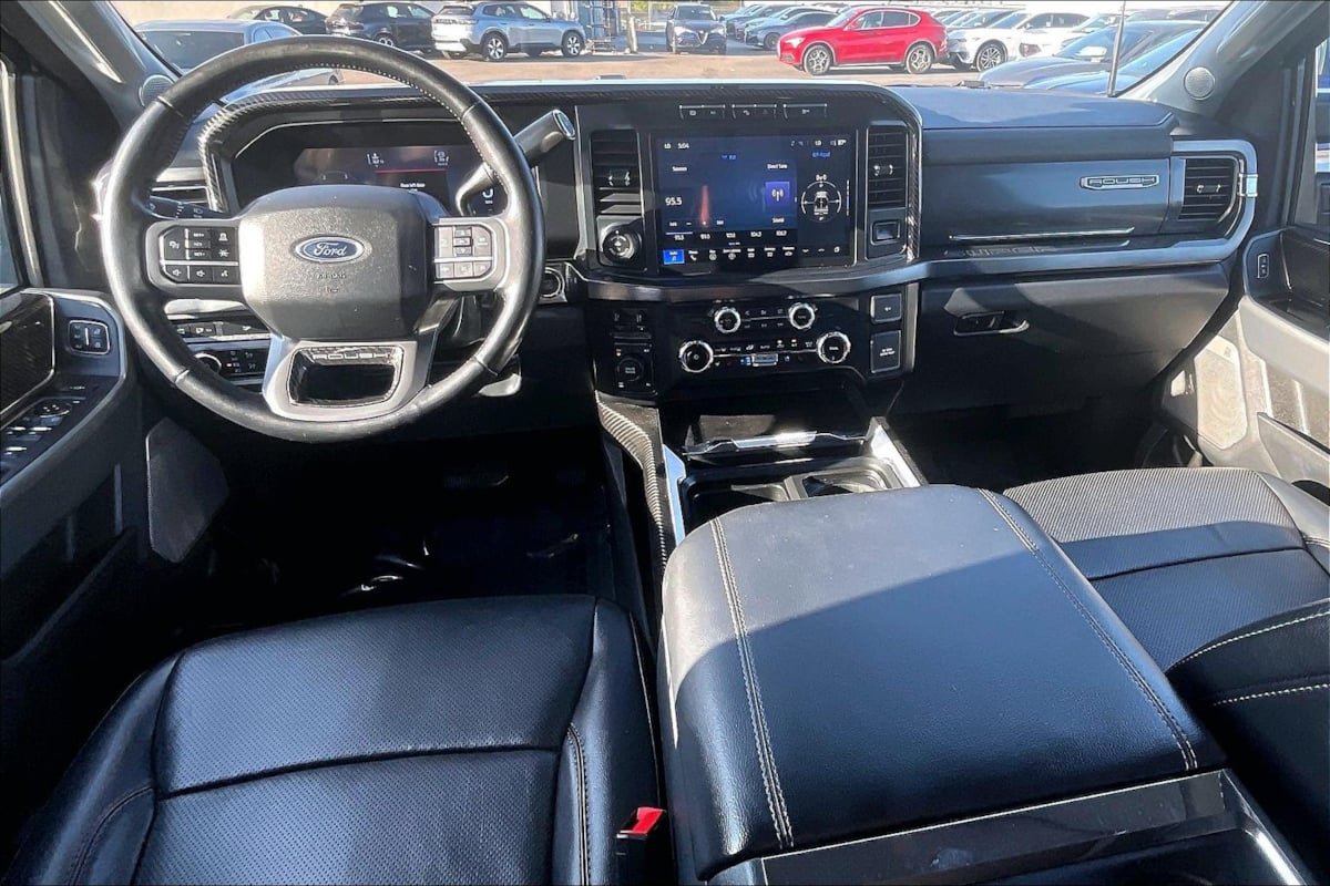 Used 2024 Ford F250 Lariat w/ Lariat Ultimate Package AWD/4WD image 11