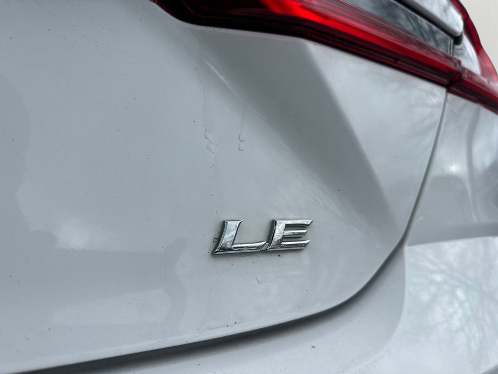 Used 2025 Toyota Camry LE image 31