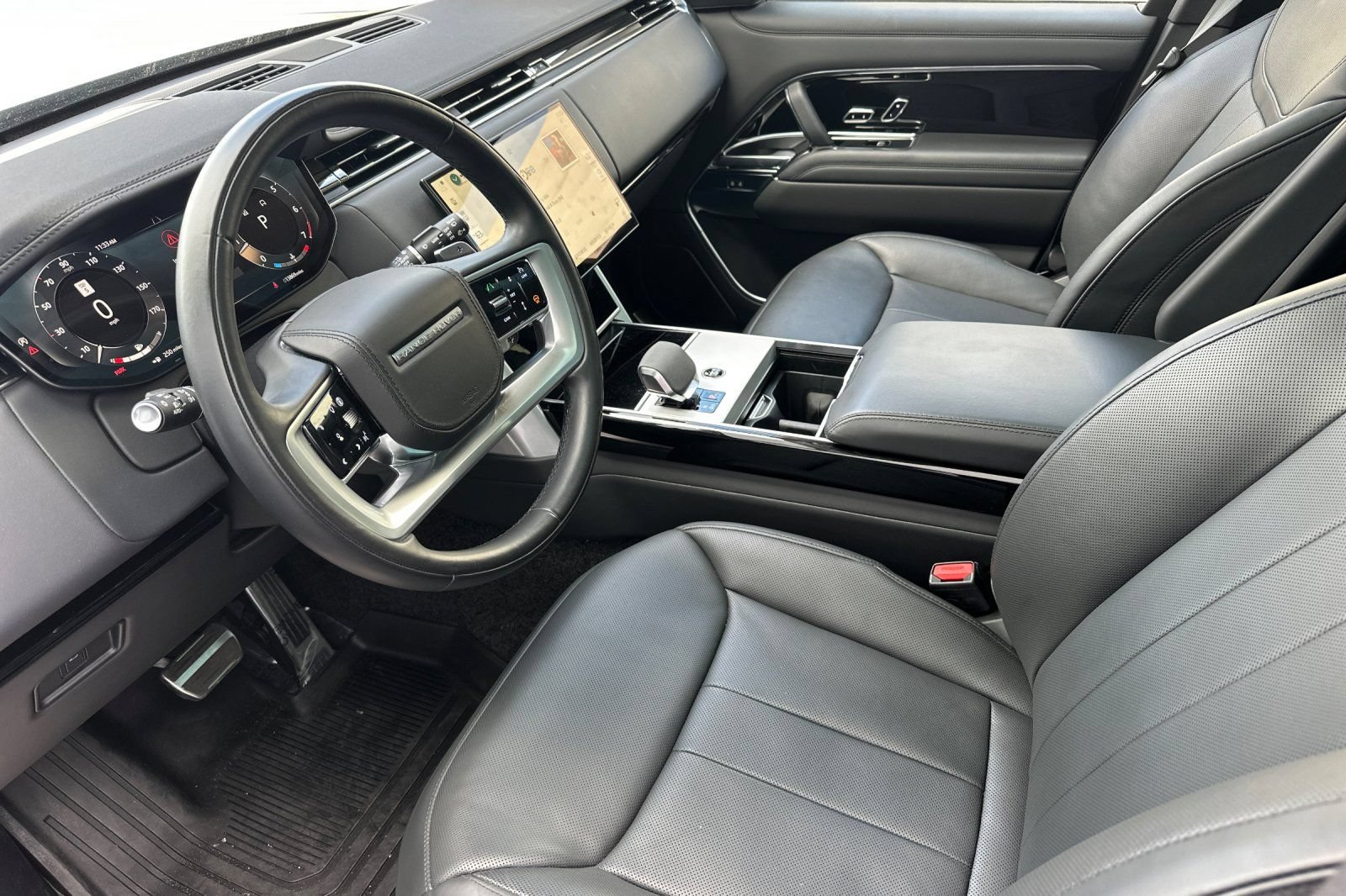 Used 2024 Land Rover Range Rover SE AWD/4WD image 11