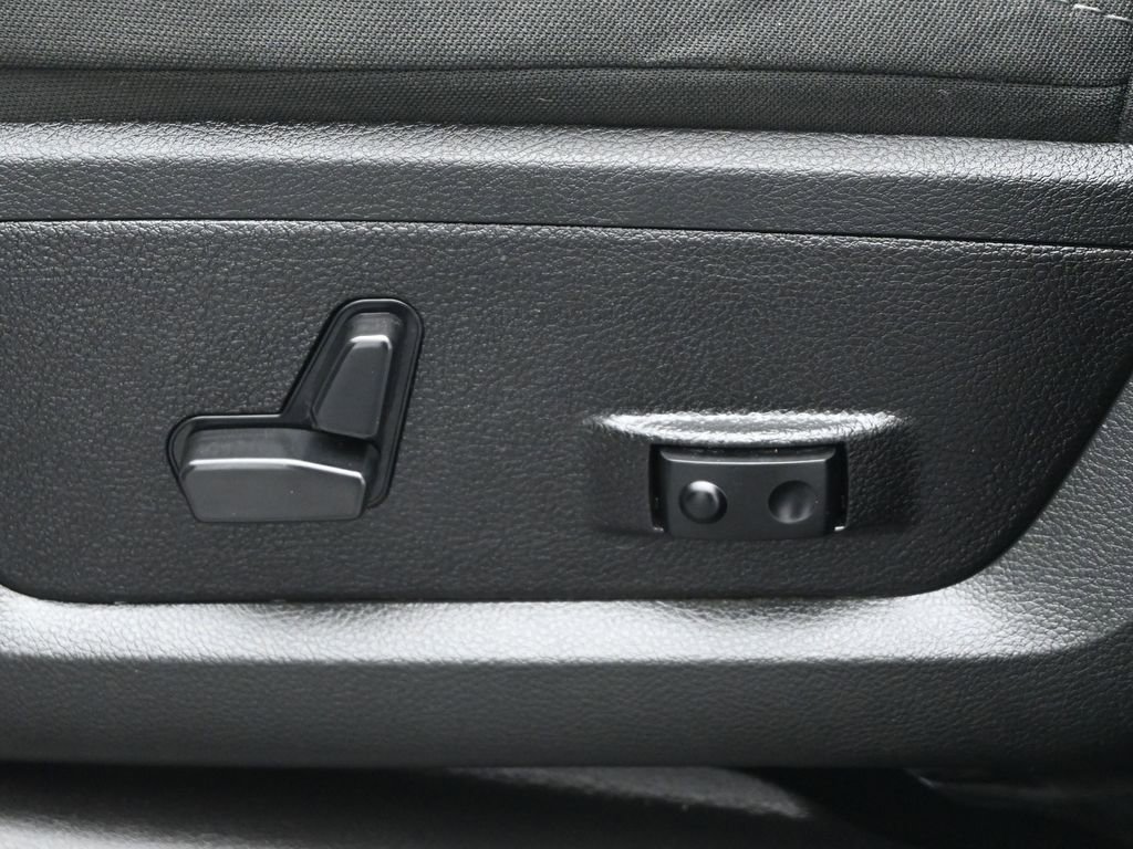 Used 2024 RAM 3500 Big Horn image 10