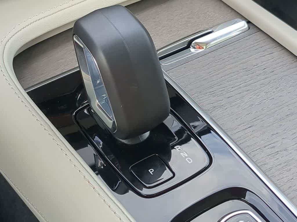 Certified 2023 Volvo XC90 B6 Plus w/ Protection Package Premier AWD/4WD image 30