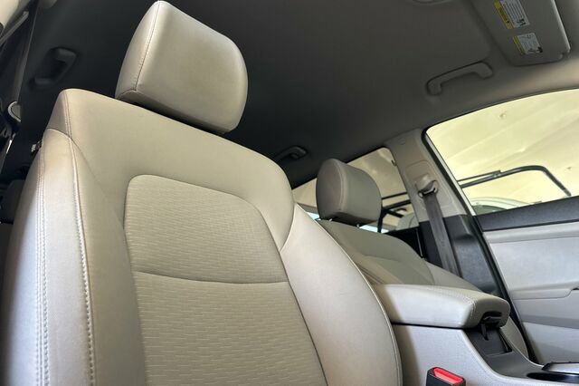 Used 2020 Hyundai Tucson Value FWD image 14