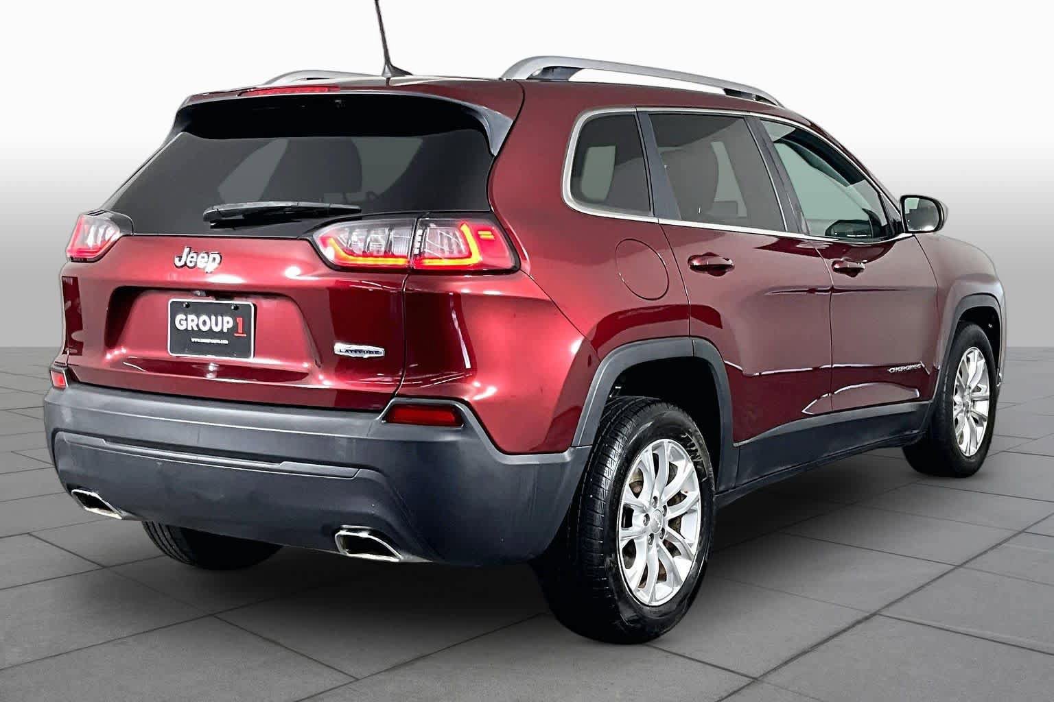 Used 2019 Jeep Cherokee Latitude w/ Popular Appearance Group FWD image 13