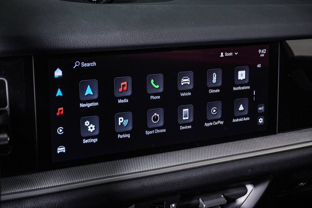Certified 2025 Porsche Cayenne Coupe AWD/4WD image 22
