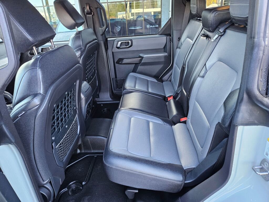 Used 2024 Ford Bronco Everglades image 17