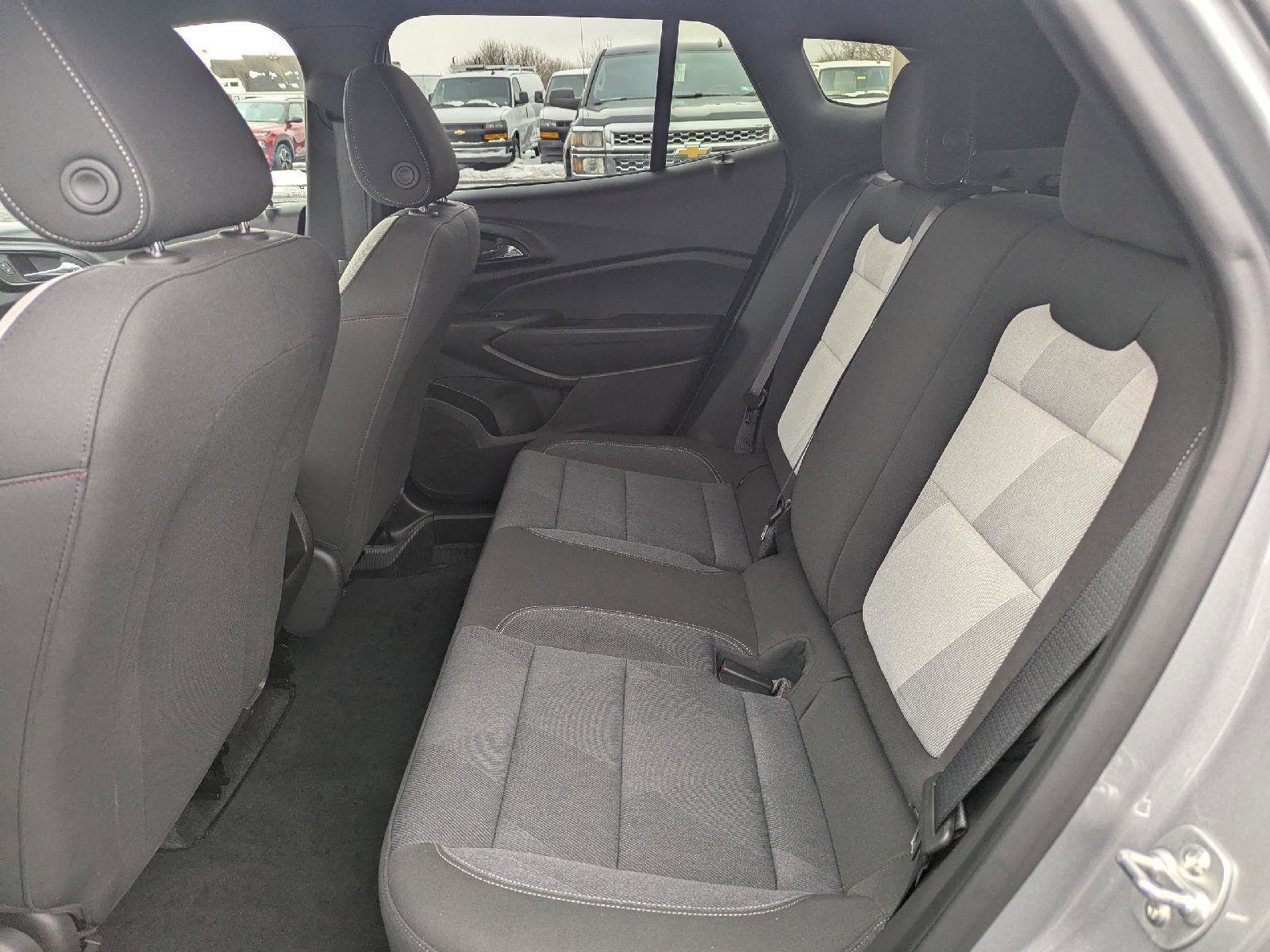 Certified 2024 Chevrolet Trax RS w/ Driver Confidence Package image 25