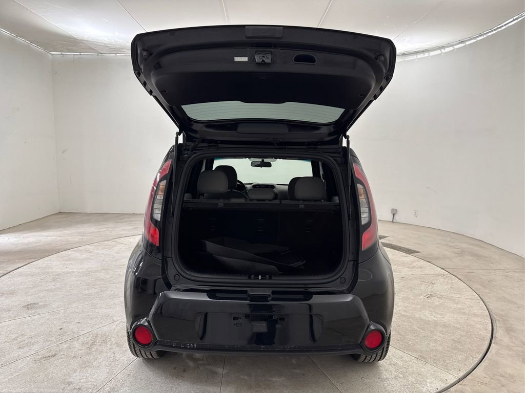 Used 2016 Kia Soul + image 21