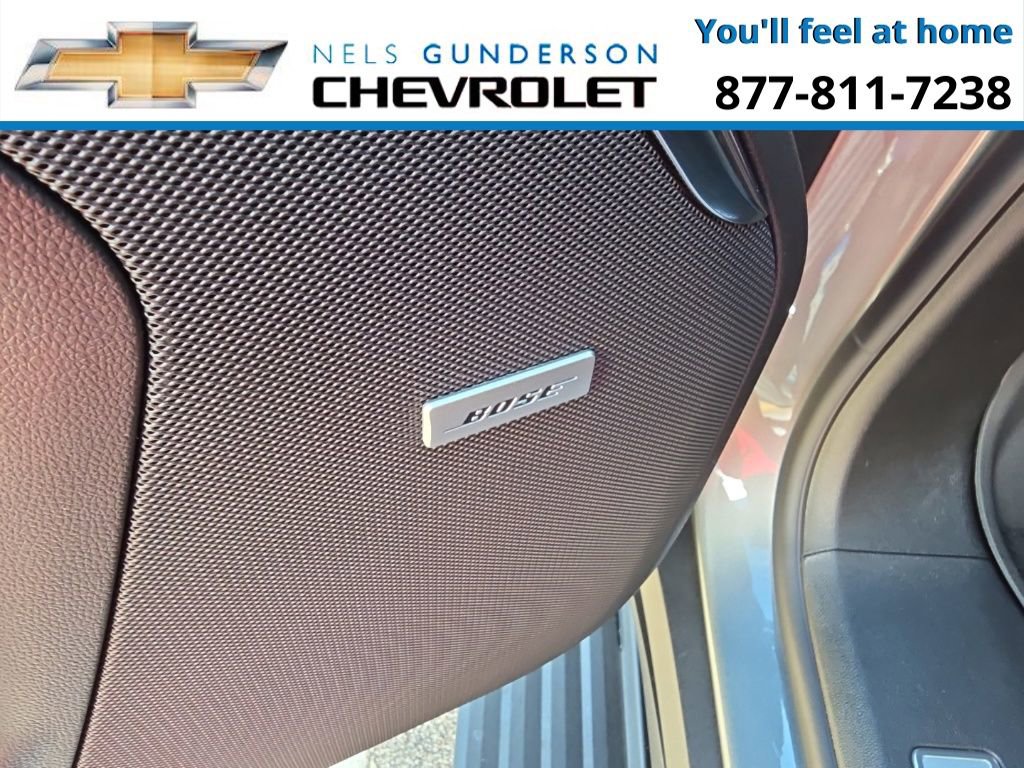 New 2026 Chevrolet Suburban High Country image 24