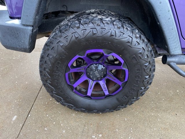 Certified 2017 Jeep Wrangler Unlimited Sport w/ Connectivity Group image 12