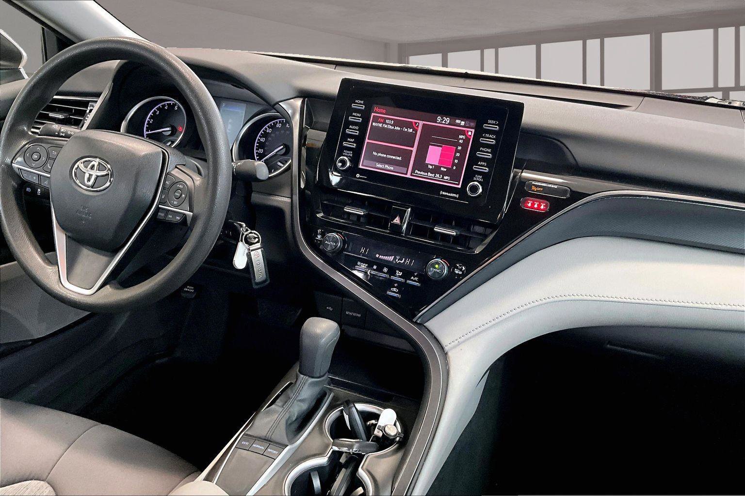 Used 2023 Toyota Camry LE image 7