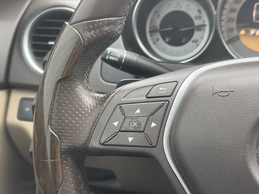 Used 2012 Mercedes-Benz C 250 Coupe image 18