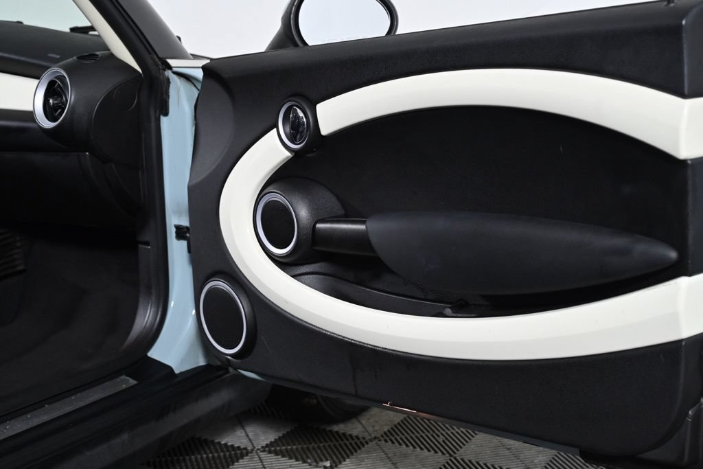 Used 2013 MINI Cooper Clubman FWD image 26