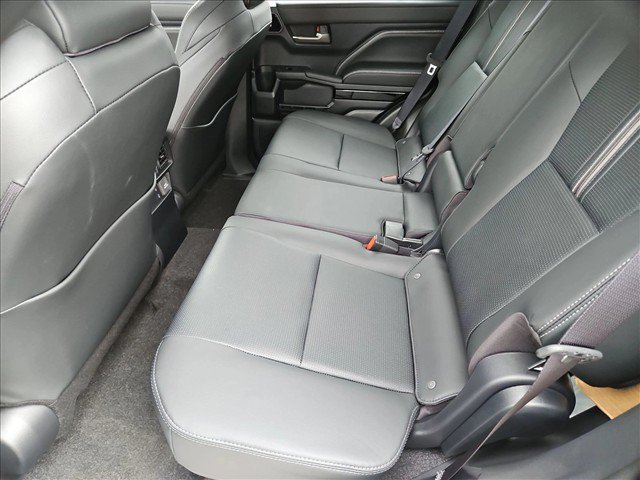 New 2026 Toyota 4Runner Limited AWD/4WD image 15