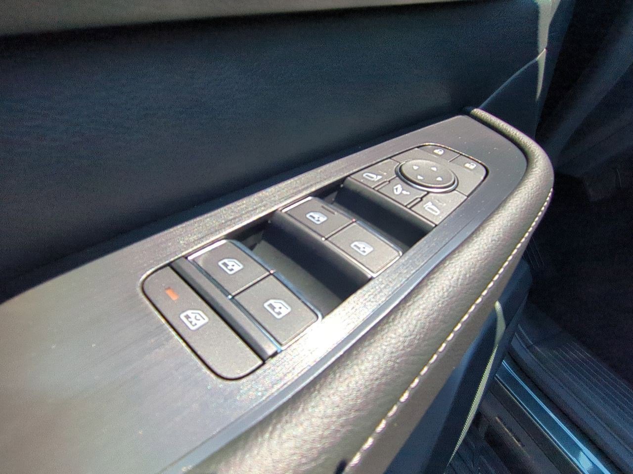 New 2025 Nissan Armada PRO-4X AWD/4WD image 13