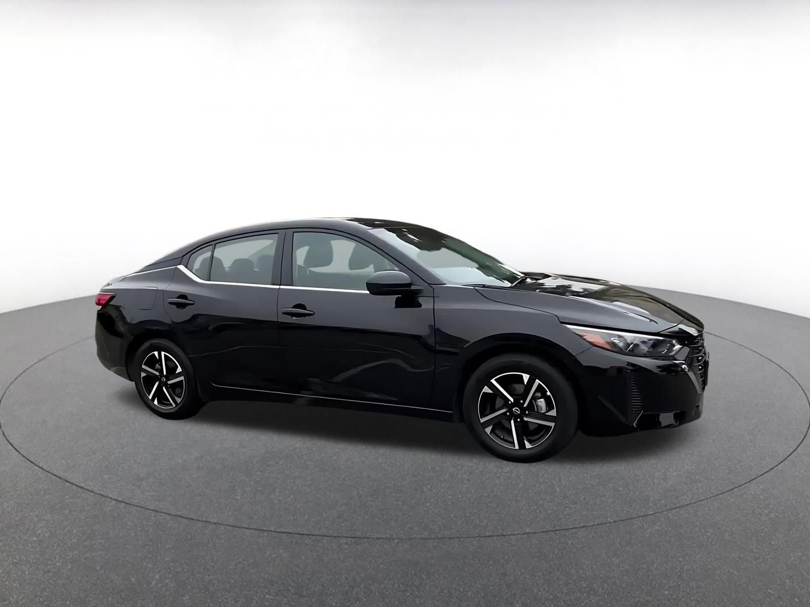 Used 2025 Nissan Sentra SV FWD video 2