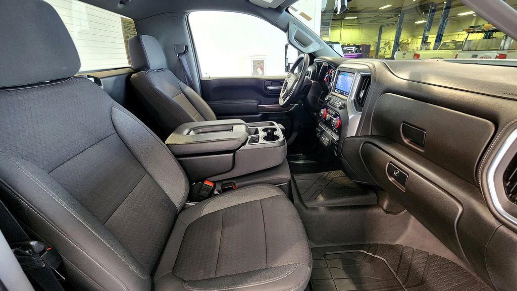 Used 2022 Chevrolet Silverado 3500 LT w/ Convenience Package image 40