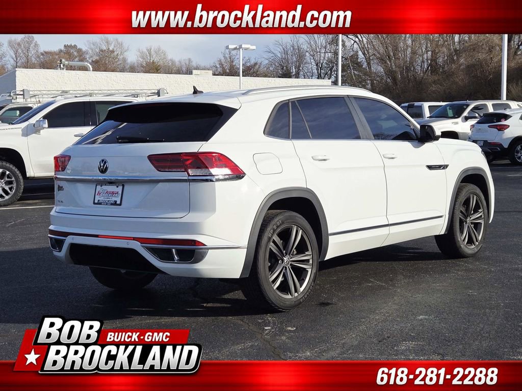 Used 2021 Volkswagen Atlas Cross Sport SE image 3