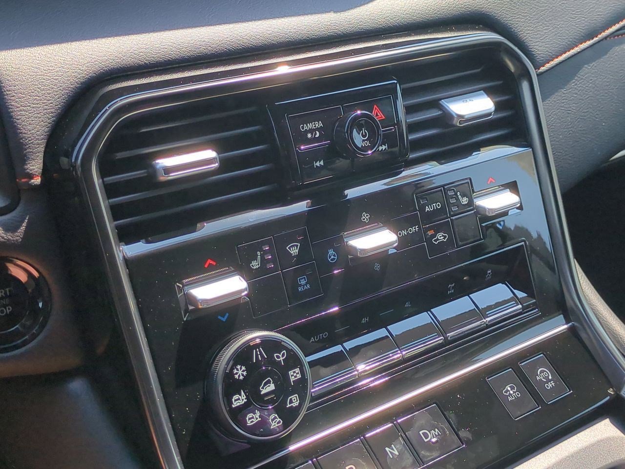 New 2025 Nissan Armada PRO-4X AWD/4WD image 23
