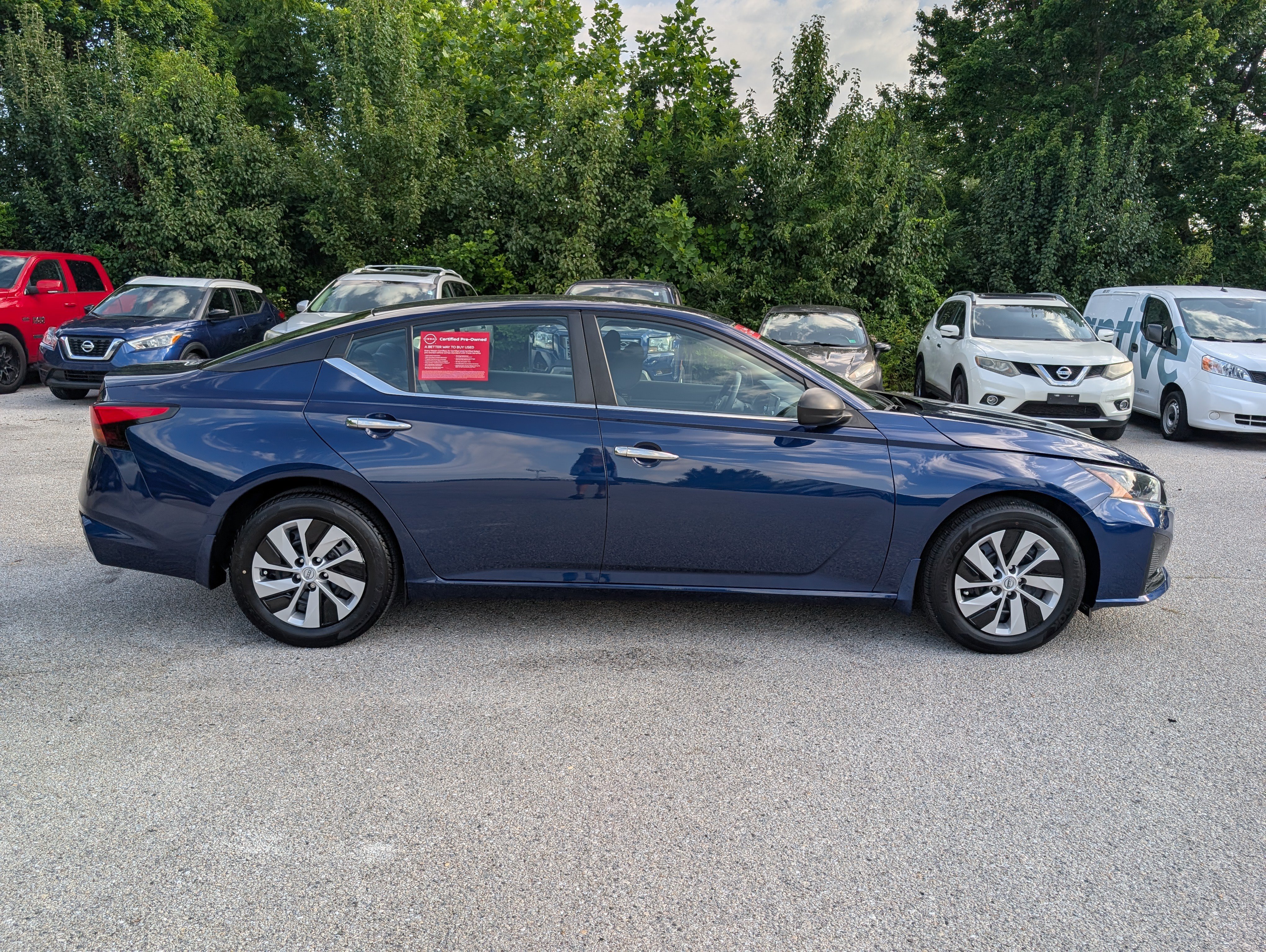 Used 2024 Nissan Altima 2.5 S FWD image 2
