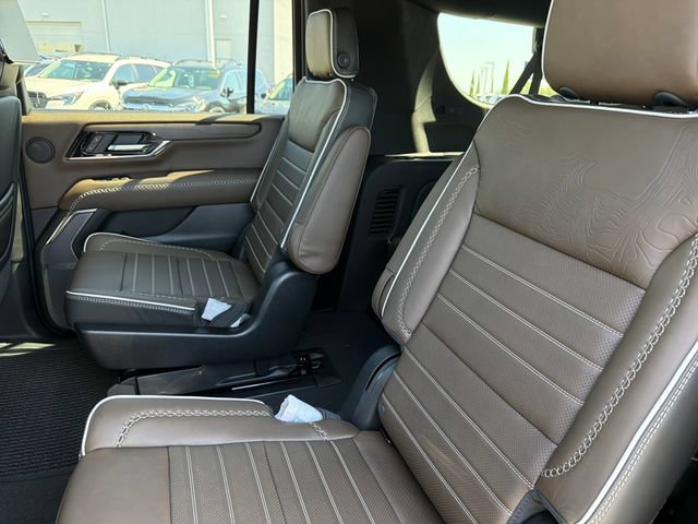 New 2026 GMC Yukon XL Denali Ultimate AWD/4WD image 19