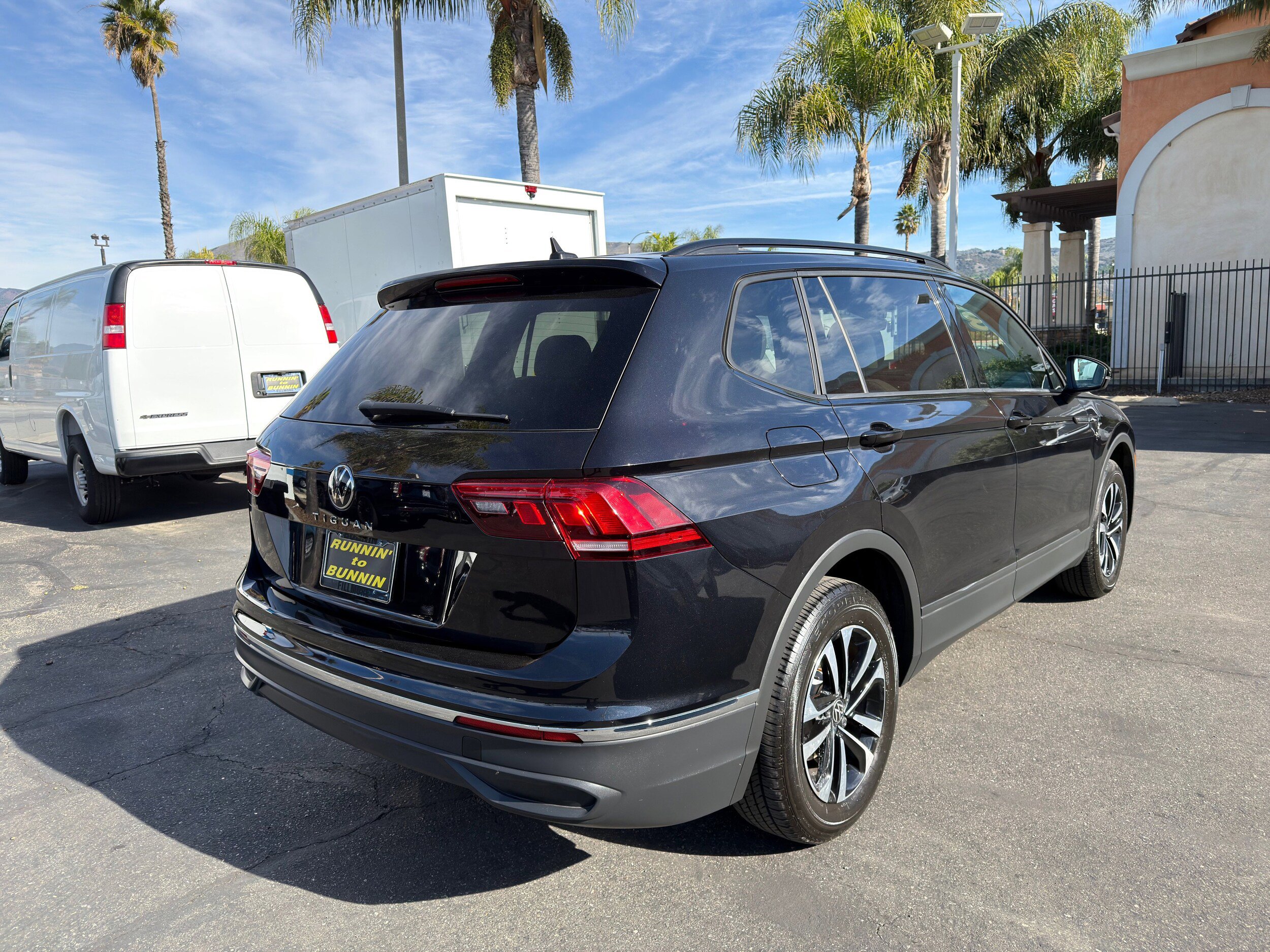 Used 2024 Volkswagen Tiguan S FWD image 8