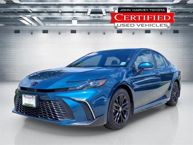Certified 2025 Toyota Camry SE w/ Convenience Package FWD image 1