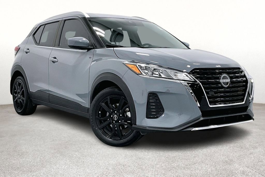 Used 2023 Nissan Kicks SV