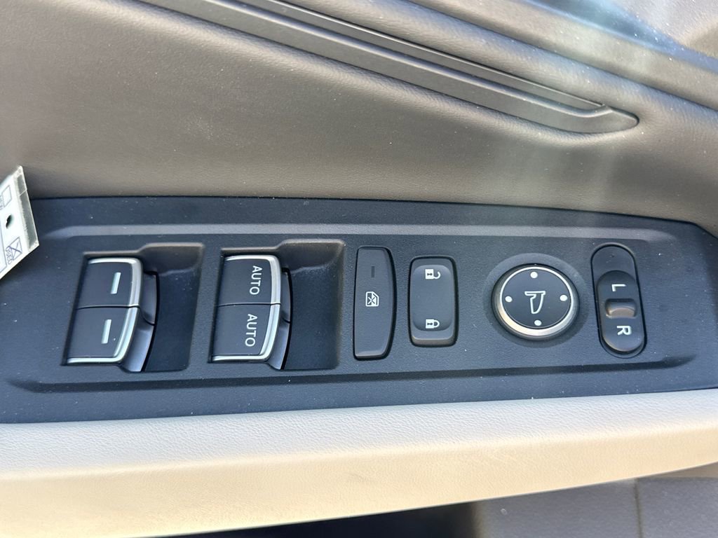 Certified 2025 Honda Accord EX-L image 15