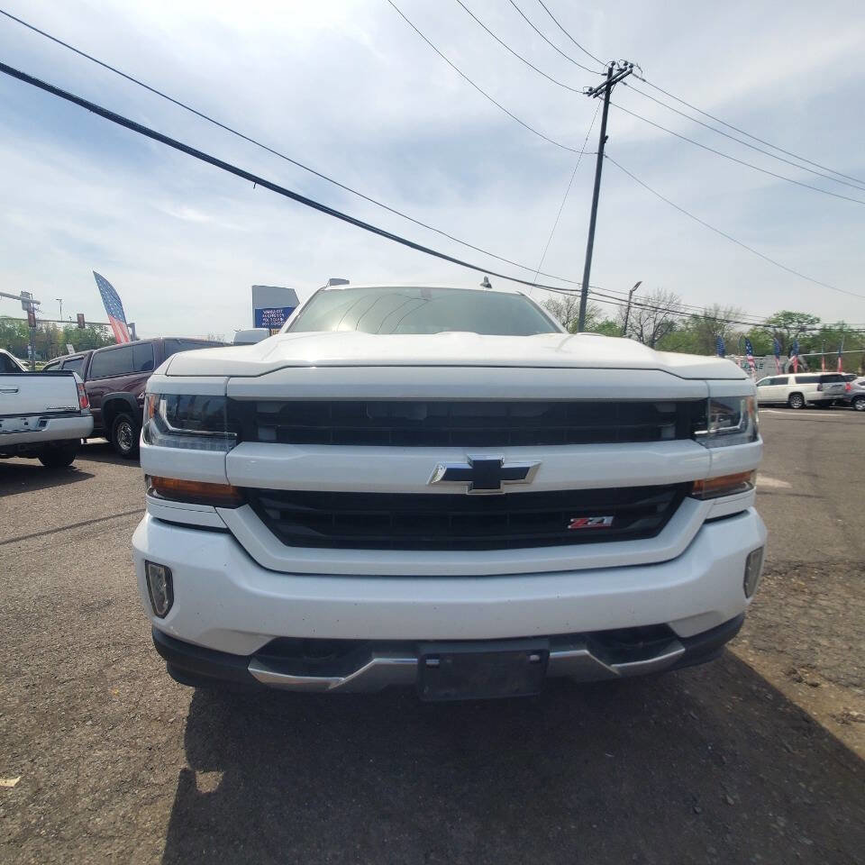 Used 2017 Chevrolet Silverado 1500 LT w/ All Star Edition image 9