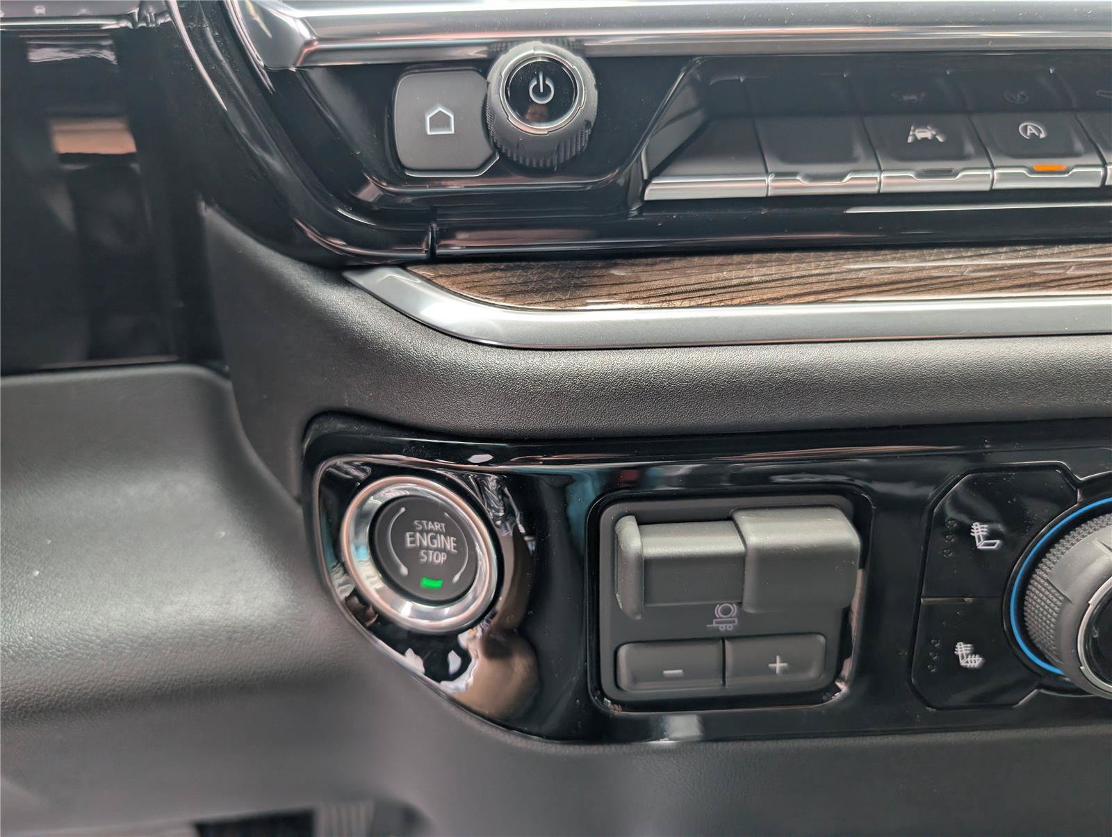 New 2026 Chevrolet Silverado 1500 RST AWD/4WD image 17