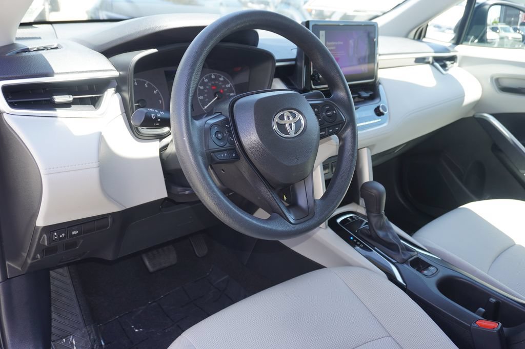 Certified 2023 Toyota Corolla Cross L FWD image 12