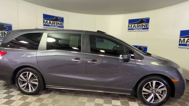 Used 2024 Honda Odyssey Touring image 3
