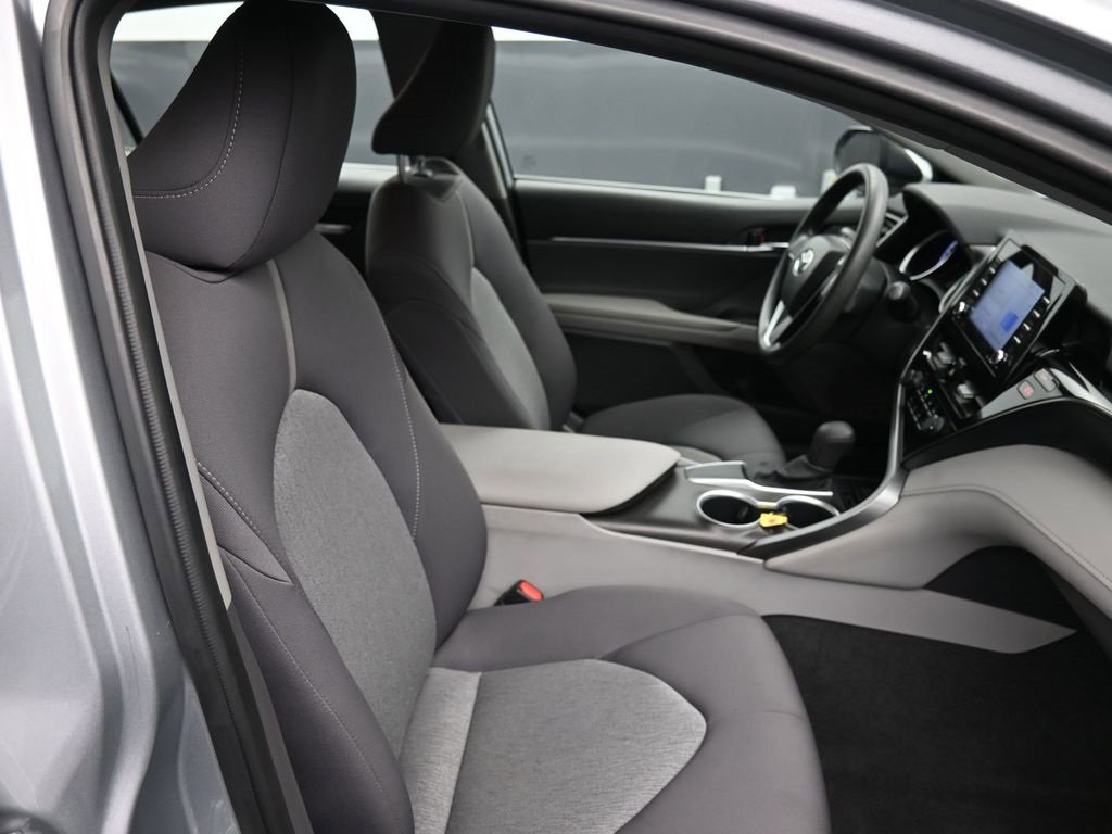 Certified 2021 Toyota Camry LE image 23