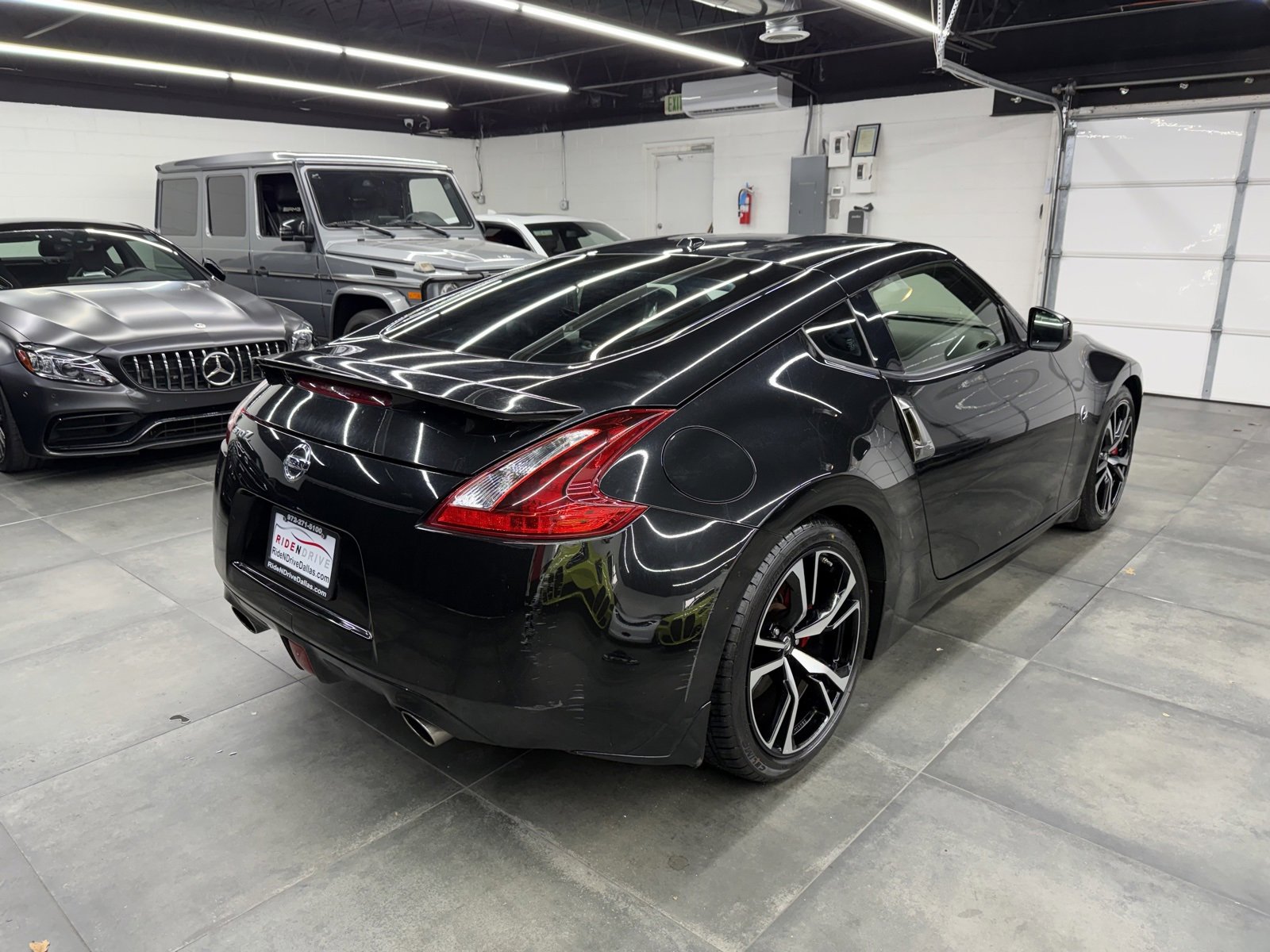 Used 2020 Nissan 370Z Touring Sport image 7