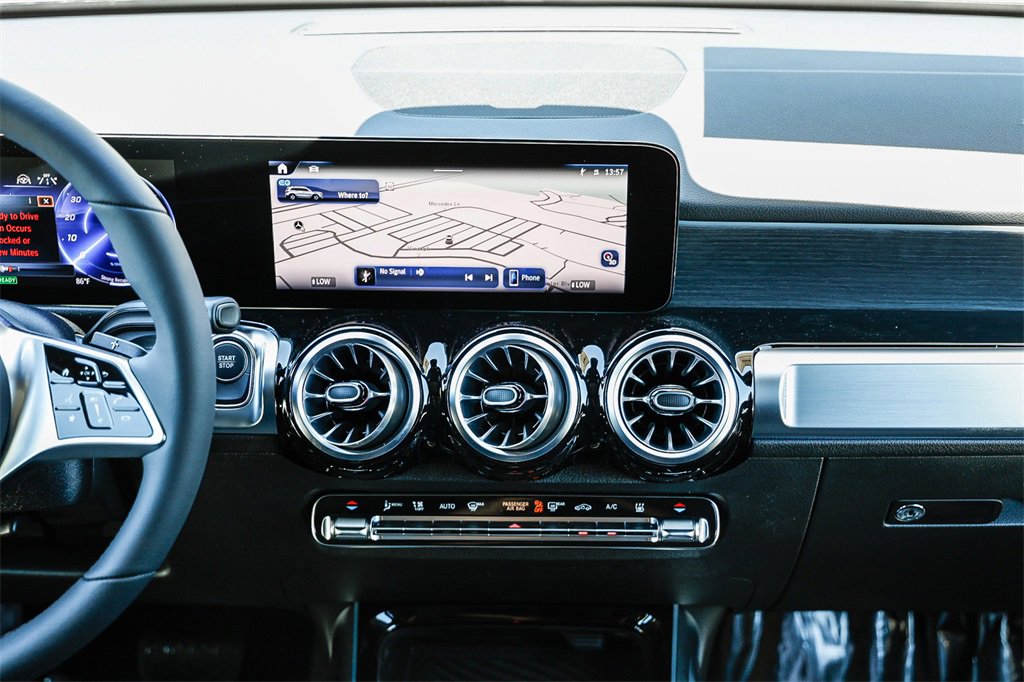 New 2025 Mercedes-Benz EQB 300 300 image 11