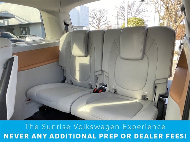 New 2025 Volkswagen ID. Buzz 1st Edition image 35